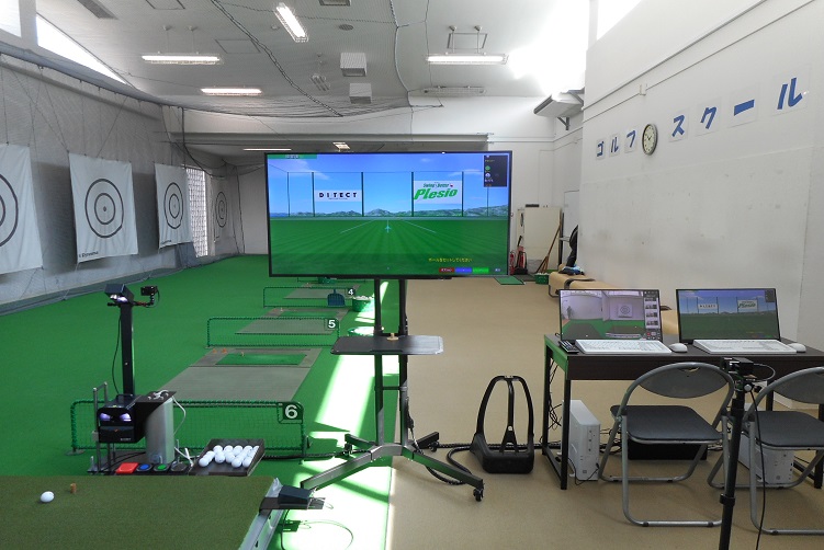 ザバススポーツクラブ新松戸ゴルフレンジに最新鋭のゴルフシュミレーションを導入しました。